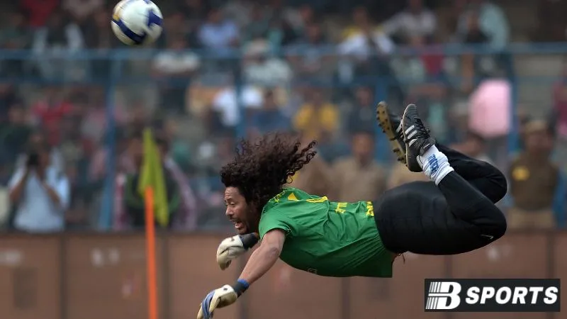 Cầu thủ Colombia Rene Higuita "kẻ điên” trong khung gỗ